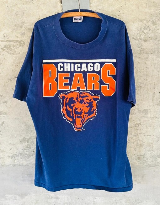 NCAA Chicago Bears Shirt from the 90s - Ideal Gift for NFL Fans