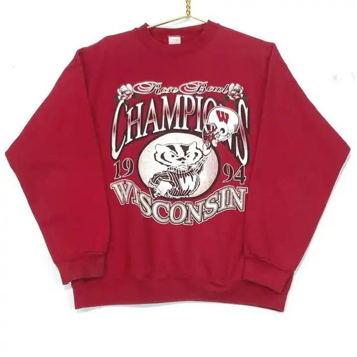 NCAA Gifts for Fans: Vintage 1994 Wisconsin Badgers Rose Bowl Champions Red Sweatshirt