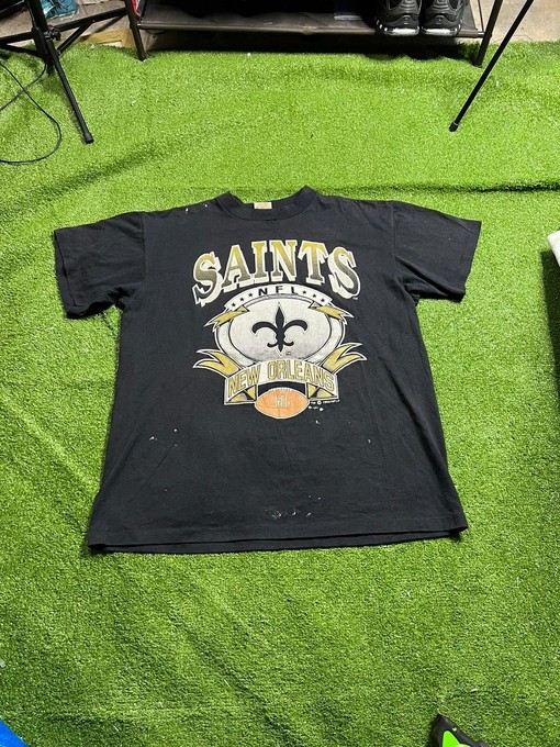 NCAA New Orleans Saints Faded Vintage Sweatshirt T-shirt - Ideal Gift for NFL Fans