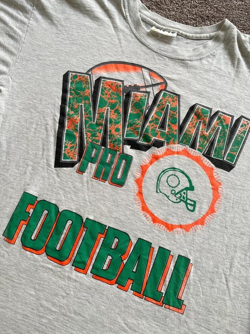 NCAA Single Stitch Miami Pro Football Sweatshirt T-shirt - Ideal Gift for NFL Fans - Image 2
