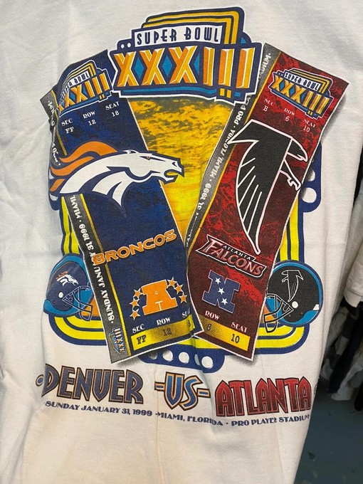 NFL Denver Vs Atlanta 1999 Pro Player Sweatshirt T-shirt - Vintage Style Gifts for NFL Fans with Retro NFL Shirts - Image 2