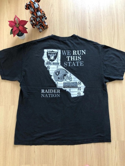 NFL Los Angeles Raiders Vintage Sweatshirt T-shirt - Ideal Gift for Retro NCAA Shirts & NFL Fans - Image 2