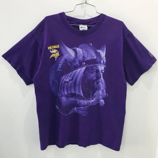 NFL Minnesota Vikings Pro Player Sweatshirt T-shirt - Vintage Style Perfect Gift for Football Fans