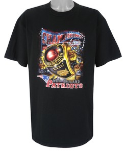 NFL New England Patriots, Super Bowl Champions Ring T-Shirt 2002 Vintage Unisex Sweatshirt