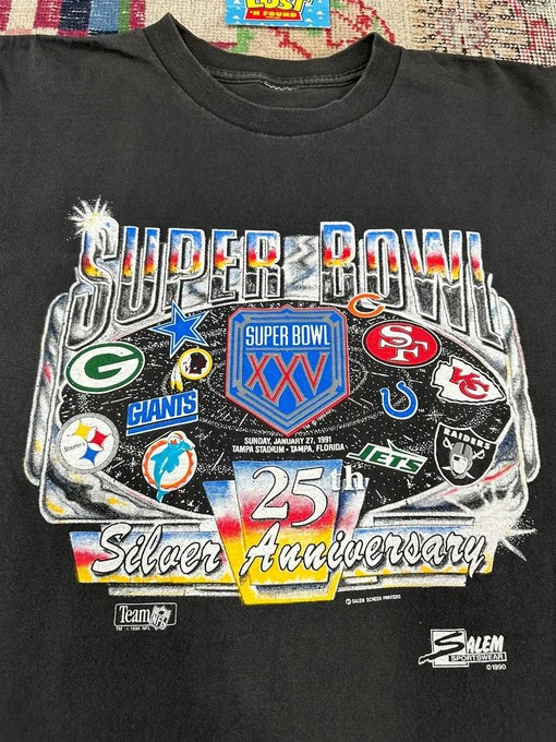 NFL Super Bowl 25Th Silver Anniversary 1990 Vintage Style Sweatshirt T-shirt - Ideal Gift for NFL Fans - Image 2