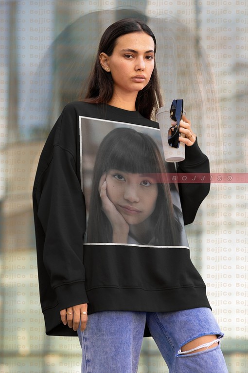 Nanno Na Kha The Girl From Nowhere Sweatshirt, Thai Actress Chicha Amatayakul Unisex Tee with Vintage 90s Style