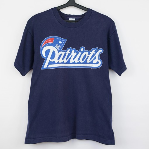 New England Patriots 1994 Vintage Style NFL Sweatshirt T-shirt - Ideal Gift for NFL Fans