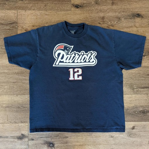 New England Patriots Tom Brady No. 12 Vintage Hoodie Sweatshirt for Fans