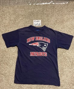 New England Patriots Vintage NFL Sweatshirt T-shirt for Fans