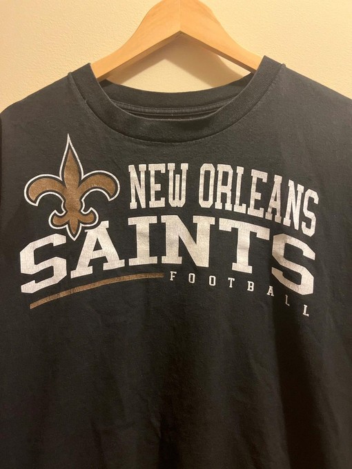 New Orleans Saints Football Sweatshirt T-shirt, Perfect for NFL Fans - Image 2