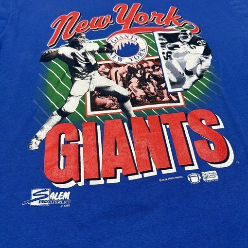 New York Giants NFL Vintage Style Sweatshirt T-shirt - Ideal Gift for Football Fans - Image 2