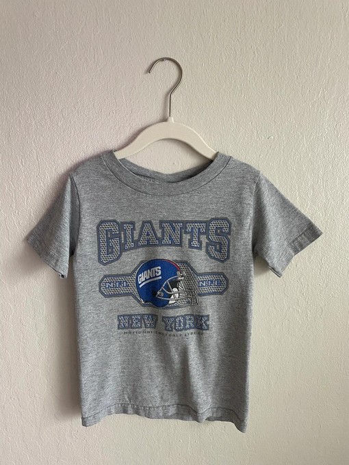 New York Giants Pro Player Vintage Style Sweatshirt T-shirt, NCAA Football Teams Gifts for Fans
