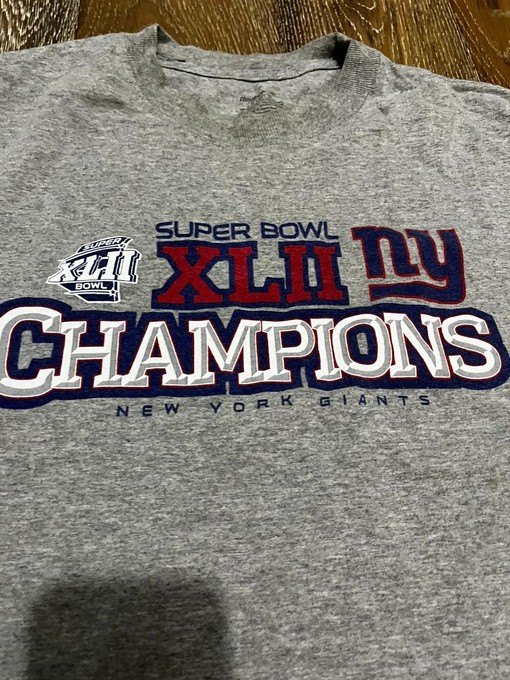 New York Giants Super Bowl Vintage Style Sweatshirt T-shirt for NFL Fans - Image 2