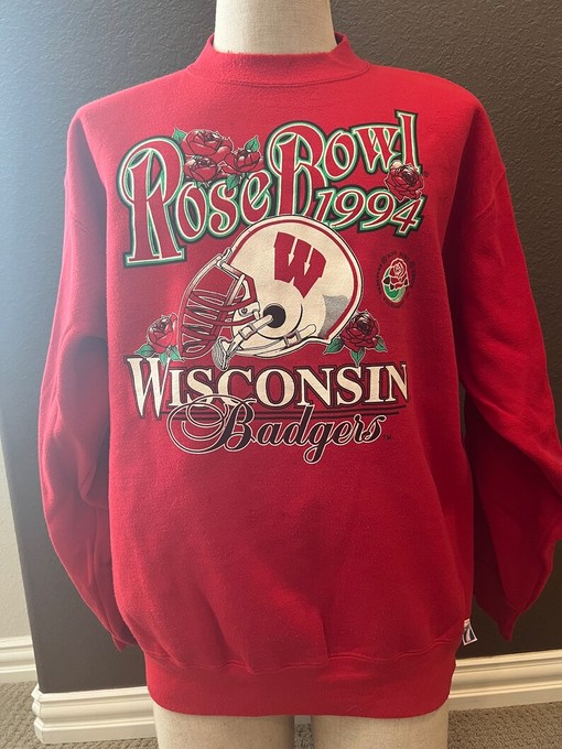 Nostalgic NCAA Apparel for Fans: Vintage Wisconsin Badgers 1994 Rose Bowl Crewneck Sweatshirt