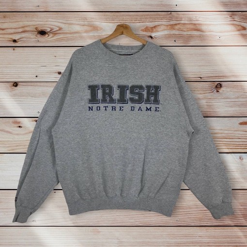 Notre Dame University Vintage Style Crewneck Sweatshirt Pullover - 90s Irish