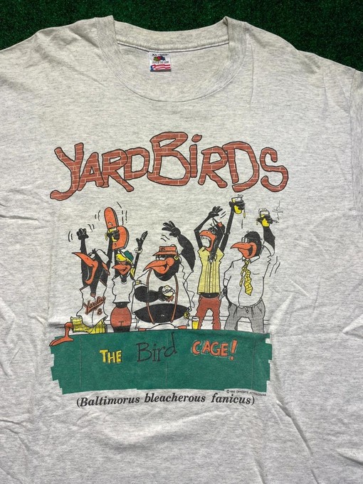 Official Merchandise: Vintage Fruit of the Loom MLB Baltimore Orioles T-Shirt for Fans - Image 2