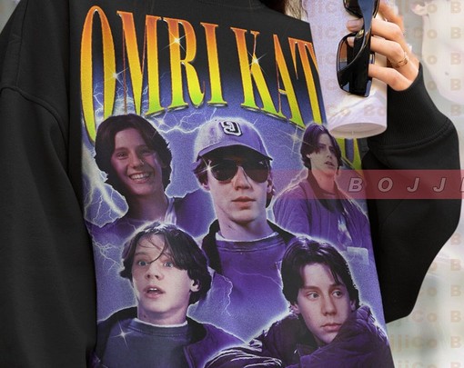 Omri Katz Retro 90s Sweater, Katz Homage Sweatshirt,  Actor Fan Tees, 90s TV Show Merchandise for Men - Image 4