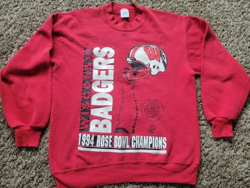 Perfect NCAA Gift for Fans: Vintage Wisconsin Badgers Rose Bowl Champions Sweatshirt - Image 2