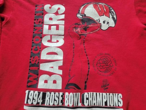 Perfect NCAA Gift for Fans: Vintage Wisconsin Badgers Rose Bowl Champions Sweatshirt - Image 3