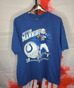 Peyton Manning Indianapolis Colts Vintage Sweatshirt T-Shirt - Perfect Gift for Football Fans