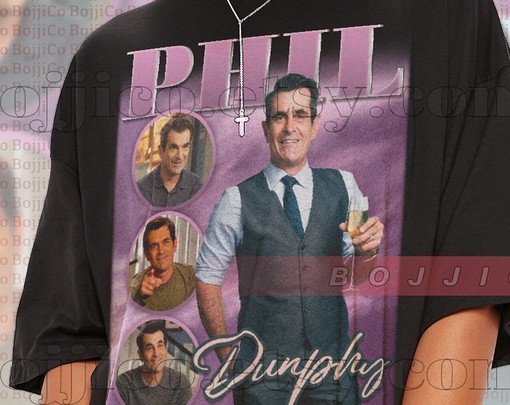 Phil Dunphy Modern Family Tee, Ty Burrell Shirt, Vintage Shirt, Claire Dunphy, Phillip Humphery, Luke Dunphy T-Shirt - Image 2