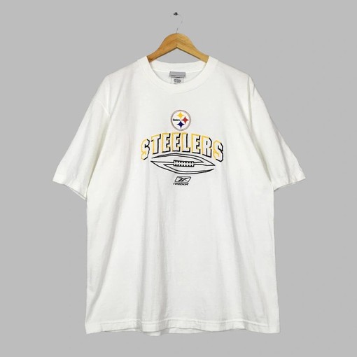 Pittsburgh Steelers NFL Vintage Sweatshirt T-Shirt - Ideal Apparel for NFL Fans
