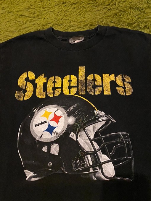 Pittsburgh Steelers Vintage Sweatshirt T-Shirt - Ideal Apparel for NFL Fans - Image 2