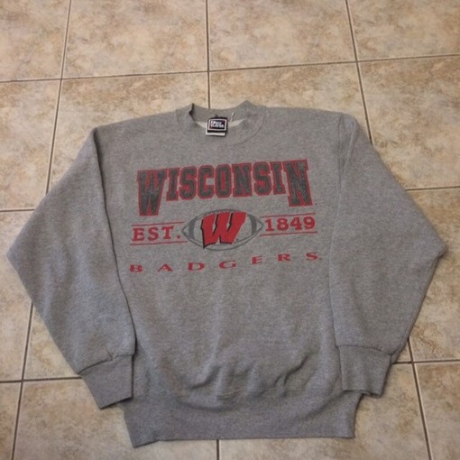 Pro Player Vintage Style Wisconsin Badgers Sweatshirt - 80s/90s NCAA Football with vintage ncaa shirts
