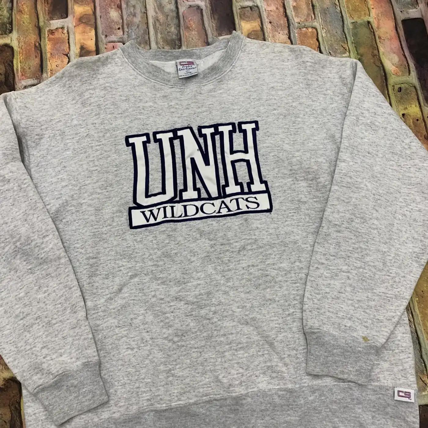 Put on Your American Football Apparel and Support Unh Wildcats with Vintage Style - Image 2