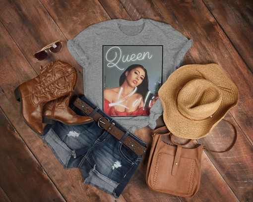 QUEEN Kali Uchis Shirt, Vintage Fan Tee, Telapatia Shirt for Women, Movie Fans Gifts - Image 3
