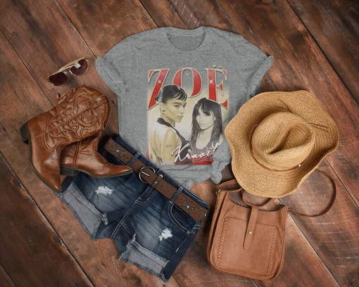 RETRO Zoe Kravitz Actress Musician Model Tee, Robert Pattinson and Selina Kyle Shirt, Zoe Kravitz Homage T-Shirt - Image 3