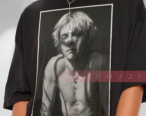 ROSS LYNCH Retro Photo Shirt, R5 Lynch Pop Rock Band, Sabrina Tees - Movie Shirts - Image 2