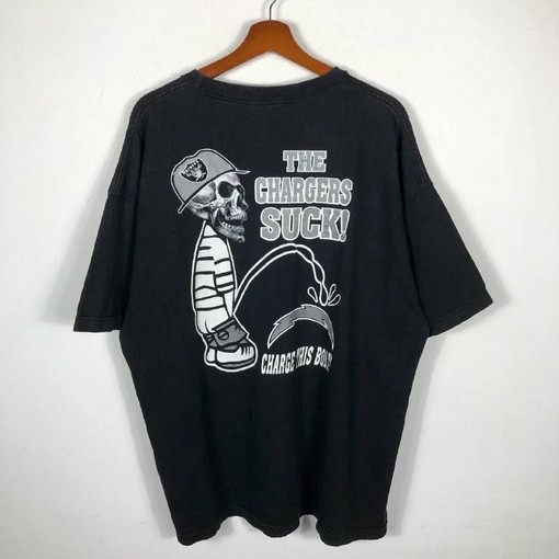 Raiders The Chargers Suck Vintage Sweatshirt T-shirt - Ideal Gift for Vintage NCAA Shirts & NFL Fans
