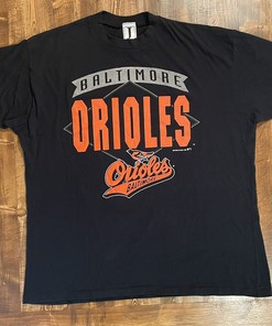 Rare Find for Fans: Vintage Baltimore Orioles T-Shirt 1992 with Retro Design