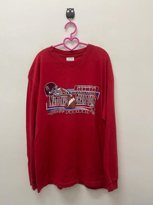 Rare Vintage University of Richmond Spiders NCAA Champion Apparel, a Great Addition to Your NCAA Collection