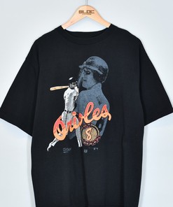 Retro Baseball Shirt for Men and Women: Vintage 1990 Baltimore Orioles MLB T-Shirt