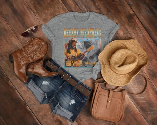Retro Brushy One String Fans Shirt, Brushy One String Vintage Tee, Homage to Music Artist, Minimalist Movie Shirts - Image 3