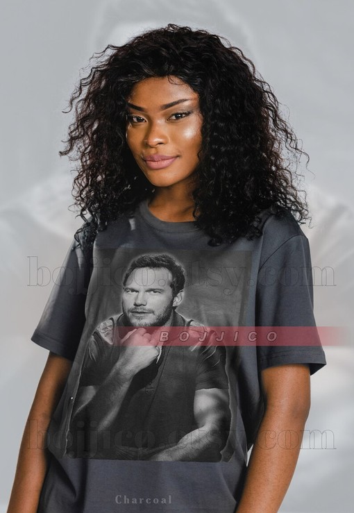 Retro Chris Pratt Fan Tee - Vintage 90s Homage Shirt for Fans