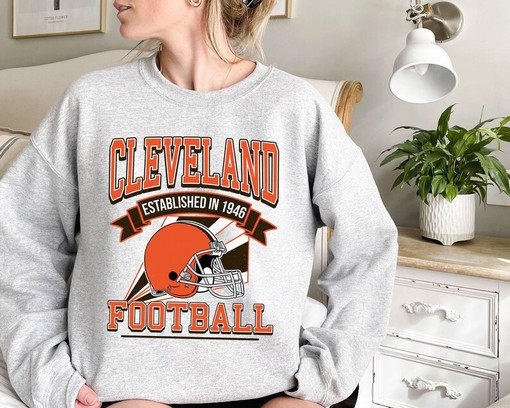 Retro Cleveland Football Shirt for NFL Fans with American University T Shirt - Image 2