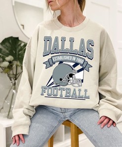 Retro Dallas Football Crewneck Sweatshirt Hoodie Shirt for NFL Fans with NCAA Shirts for Men and Women