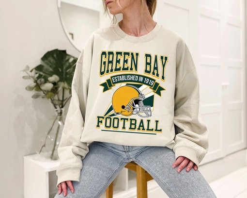 Retro Green Bay Football Shirt for NFL Fans with Vintage Green Bay Football Sweatshirt and NCAA Shirts for Men