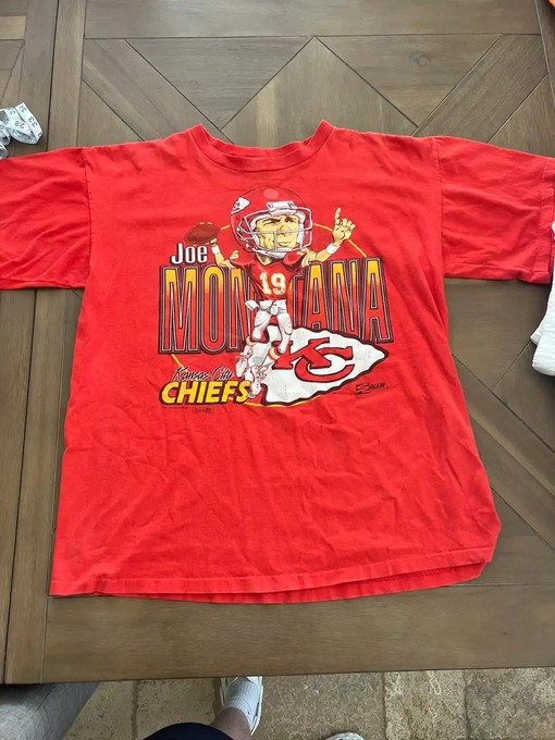 Retro Joe Montana Kansas City Chiefs Clothing for Fans