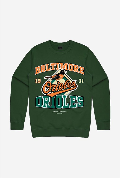 Retro MLB Baseball Tee: Vintage Baltimore Orioles Washed T-Shirt with Distressed Design