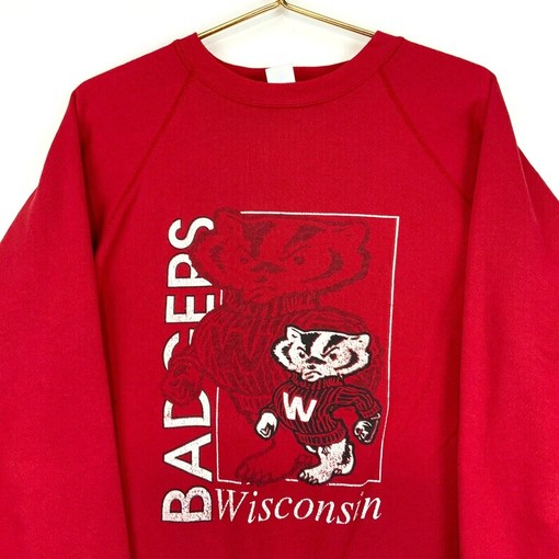 Retro NCAA Clothing: Vintage Wisconsin Badgers Red Discus Athletic Crewneck Sweatshirt - Image 2