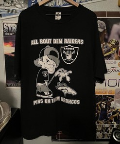 Retro NCAA Oakland Raiders Sweatshirt T-shirt with Ideal Gift for NFL Fans