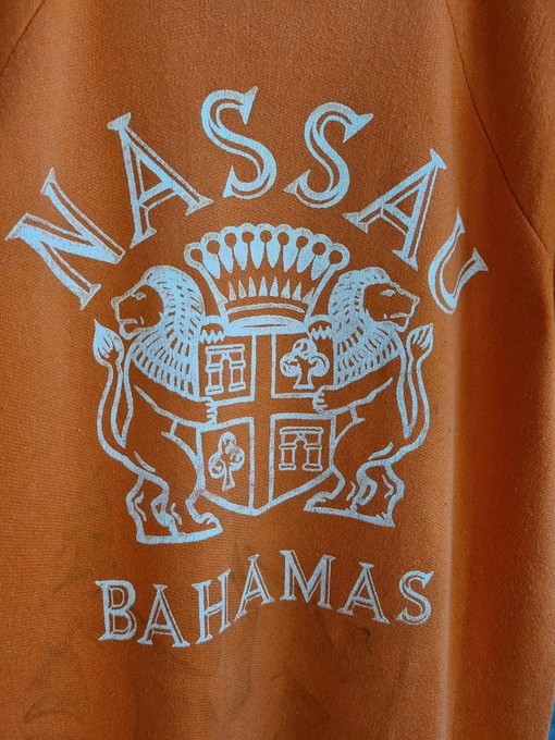 Retro NCAA Shirts - 70s Nassau Bahamas Big Logo Rare T-Shirt Sweatshirt Hoodie - Image 2