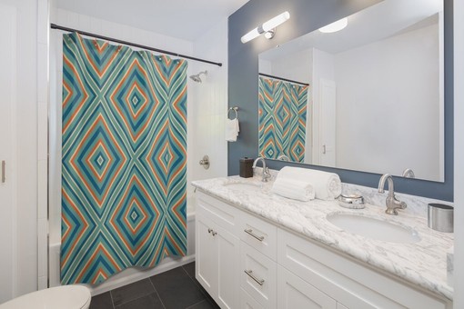 Retro Shower Curtain with 70's 80's Style, Groovy Bathroom Accessory for a Retro Vibe - Image 2