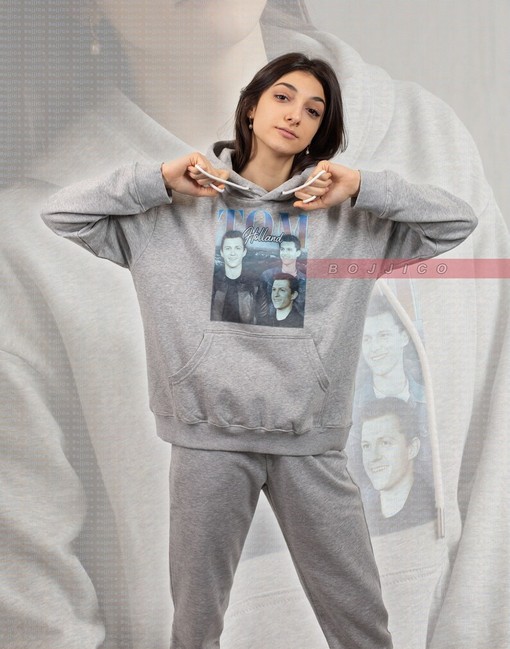 Retro Tom Holland Sweatshirt, Tom Holland Vintage Homage Sweater, Tom Holland Fan Tees, Classic Movie T Shirts - Image 2