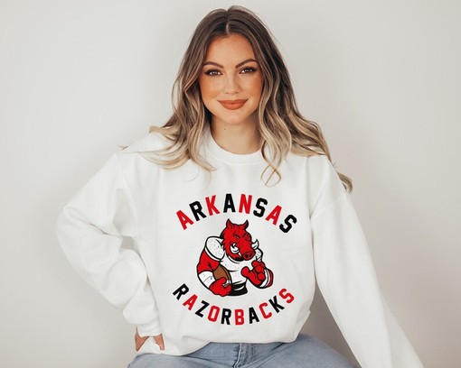 Retro Unisex Vintage Razorbacks T Shirt - Arkansas Shirt, Hoodie, Sweatshirt, College Shirts - Image 3