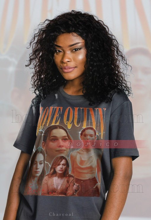 Retro Victoria Pedretti as Love Quinn Tee from You TV Show